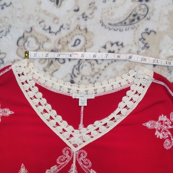 Women's Red shirt with lace, brand est.1946 - Picture 3 of 8